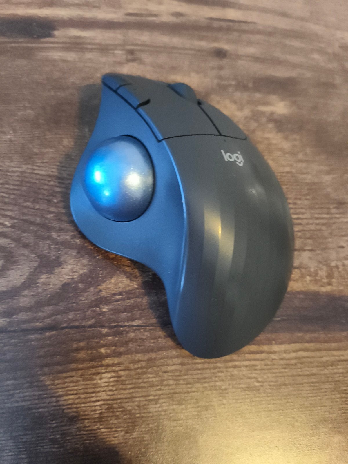 Logitech ERGO M575 Draadloze Ergonomische Trackball Muis, Computers en Software, Muizen, Rechtshandig, Muis, Ergonomisch, Logitech