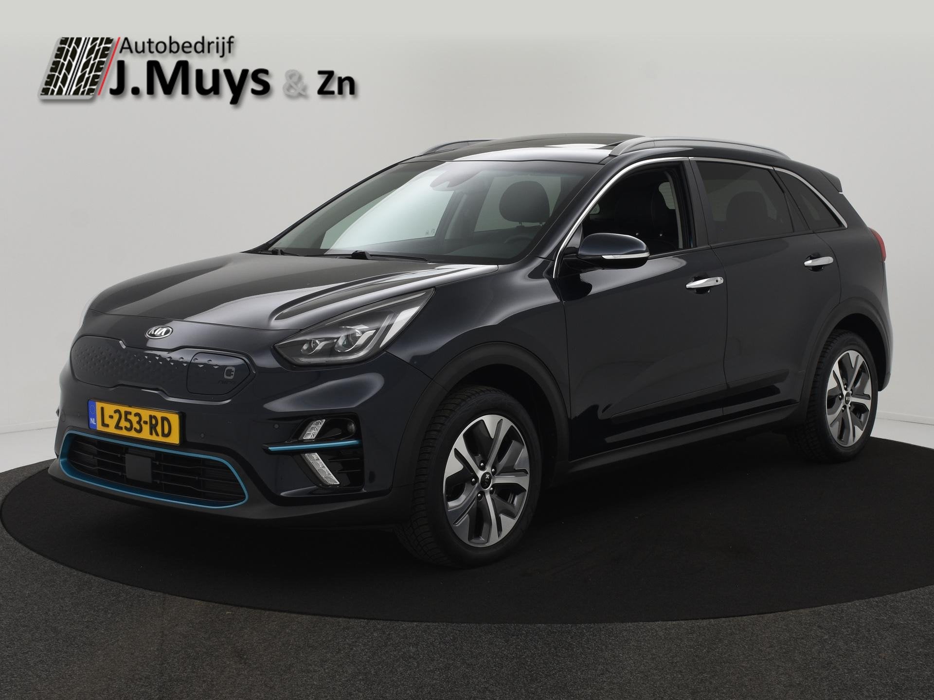 Kia e-Niro DynamicPlusLine 64 kWh SCHUIFDAK|SOH95,6|ACC|CAME, Gebruikt, 1712 kg, Blauw, Leder en Stof