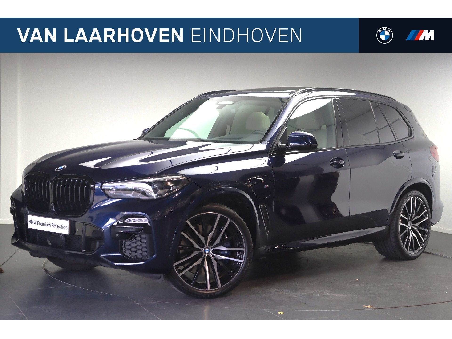 BMW X5 xDrive45e High Executive M Sport Automaat / Panoramad, Auto's, Dealer onderhouden, Gebruikt, 394 pk, Met garantie (alle)