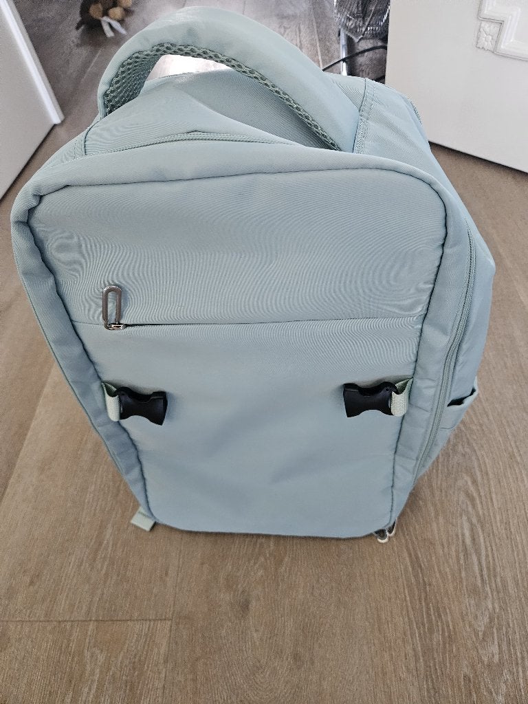 Mintgroene handbagage rugzak (slechts 1x gebruikt), Sieraden, Tassen en Uiterlijk, 25 tot 40 cm, Zo goed als nieuw, 30 tot 45 cm