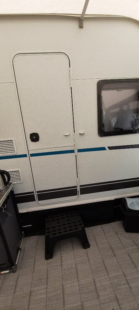 Caravan dethleff c joy 460le, Standaardzit, Tot en met 2, Schokbreker, Bedrijf
