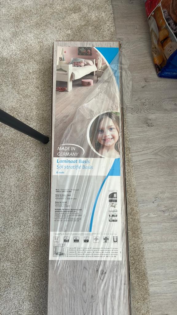Laminaat Basis 3 pakken gratis af te halen, Ophalen, Wit, Nieuw, Minder dan 10 m²