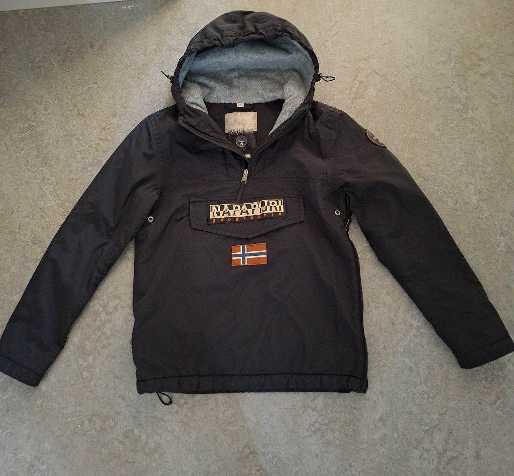 Napapijri winterjas m XS valt 164-170 ZGAN, Kinderen en Baby's, Jongen of Meisje, Ophalen of Verzenden, Zo goed als nieuw, Napapijri
