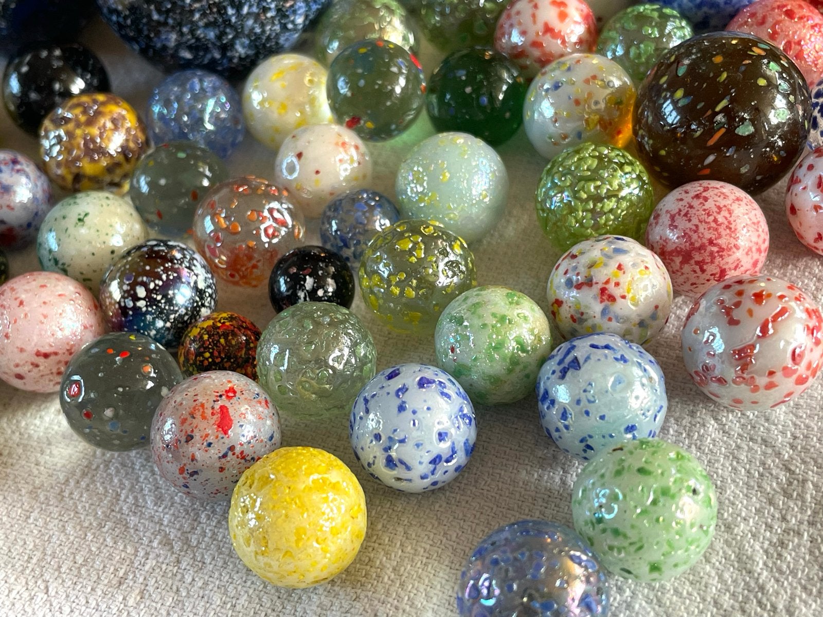 92 Vintage Glazen Knikkers met Spikkelpatroon, Ophalen of Verzenden, Zo goed als nieuw