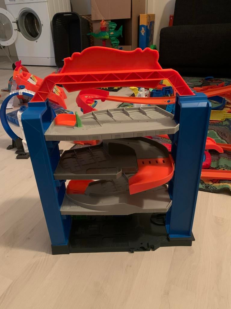 Hot Wheels Stunt Garage - Speelset met parkeergarage, Verzamelen, Ophalen, Gebruikt