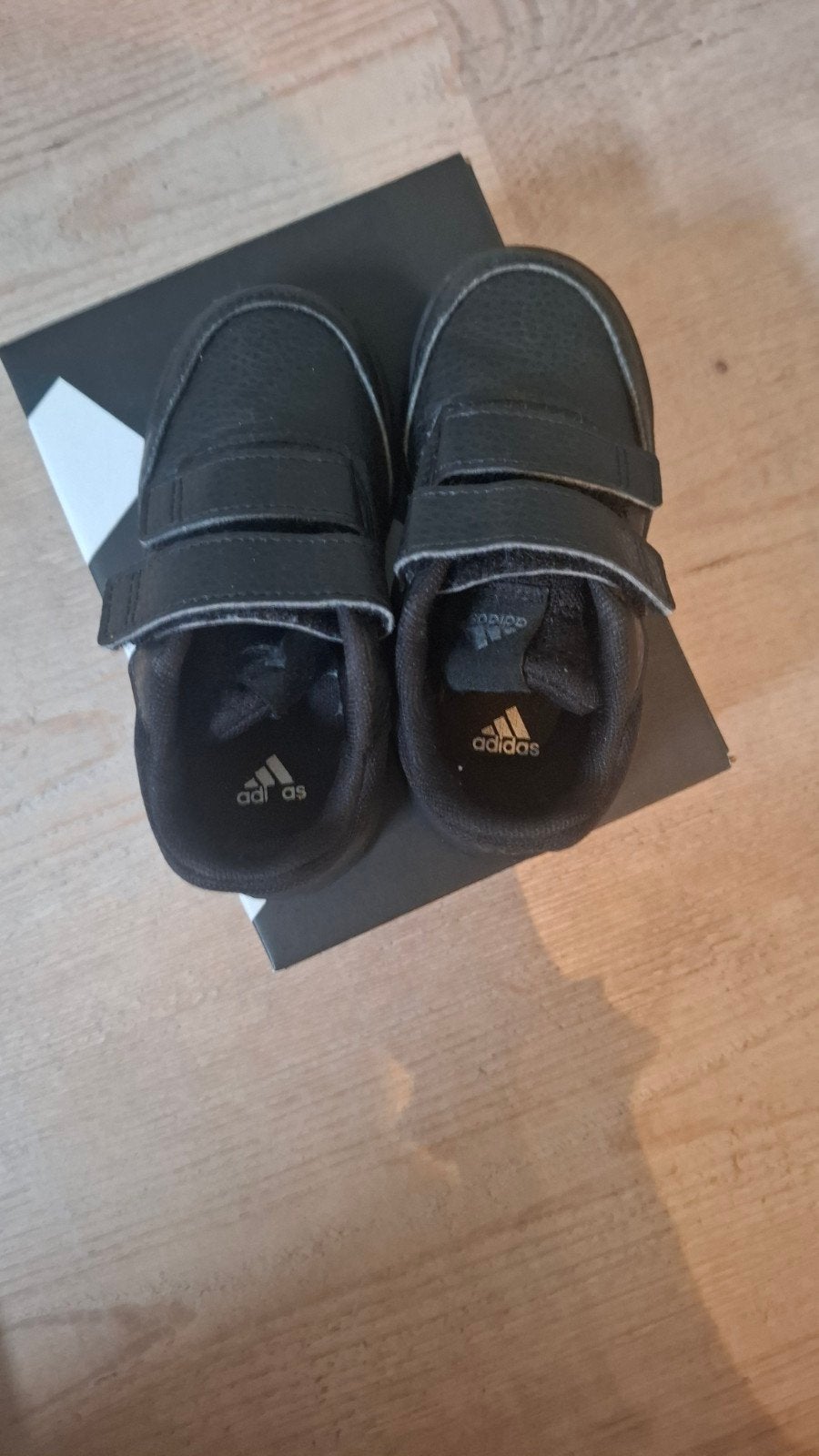 Adidas sneaker maat 23, Adidas, Gebruikt, Jongen of Meisje, Schoenen