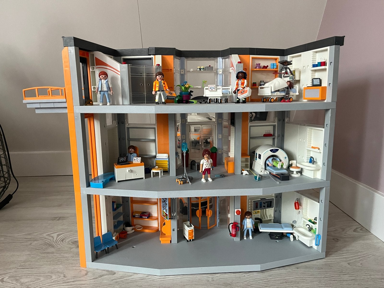 Playmobil Ziekenhuis 70190 met veel extra sets, Gebouw, Complete set, Ophalen of Verzenden, Zo goed als nieuw