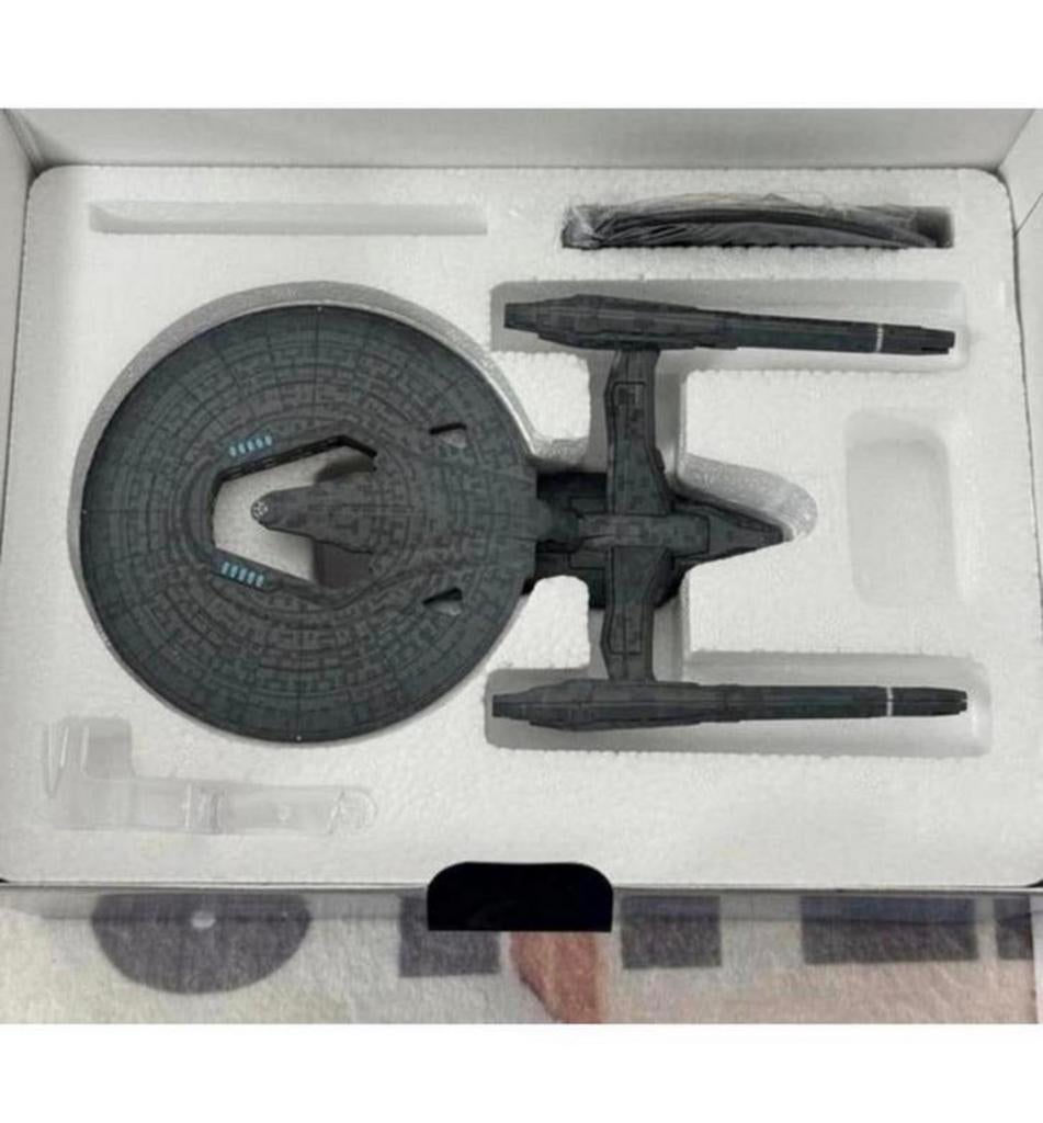 Eaglemoss model NIEUW Star Trek Into Darkness USS Vengeance, Beeldje, Replica of Model, Nieuw, Ophalen of Verzenden, H