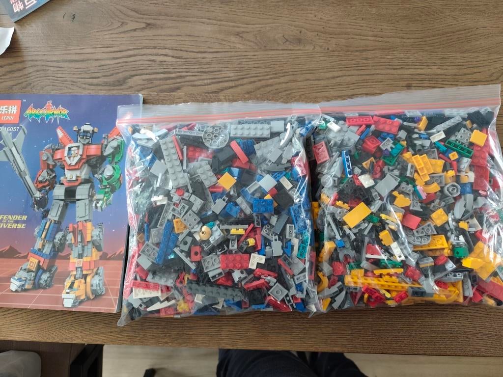 LEPIN Voltron 2321 stukjes, Kinderen en Baby's, Speelgoed | Duplo en Lego, Overige thema's, Ophalen of Verzenden, Zo goed als nieuw