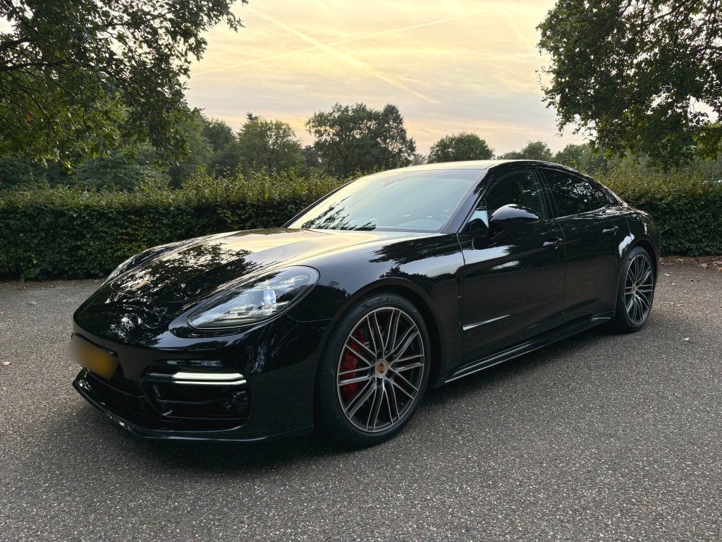 Porsche Panamera 4 E-Hybrid | Burmester | PDCC | 18-weg | NL, Automaat, 2165 kg, Parkeerassistent, 462 pk