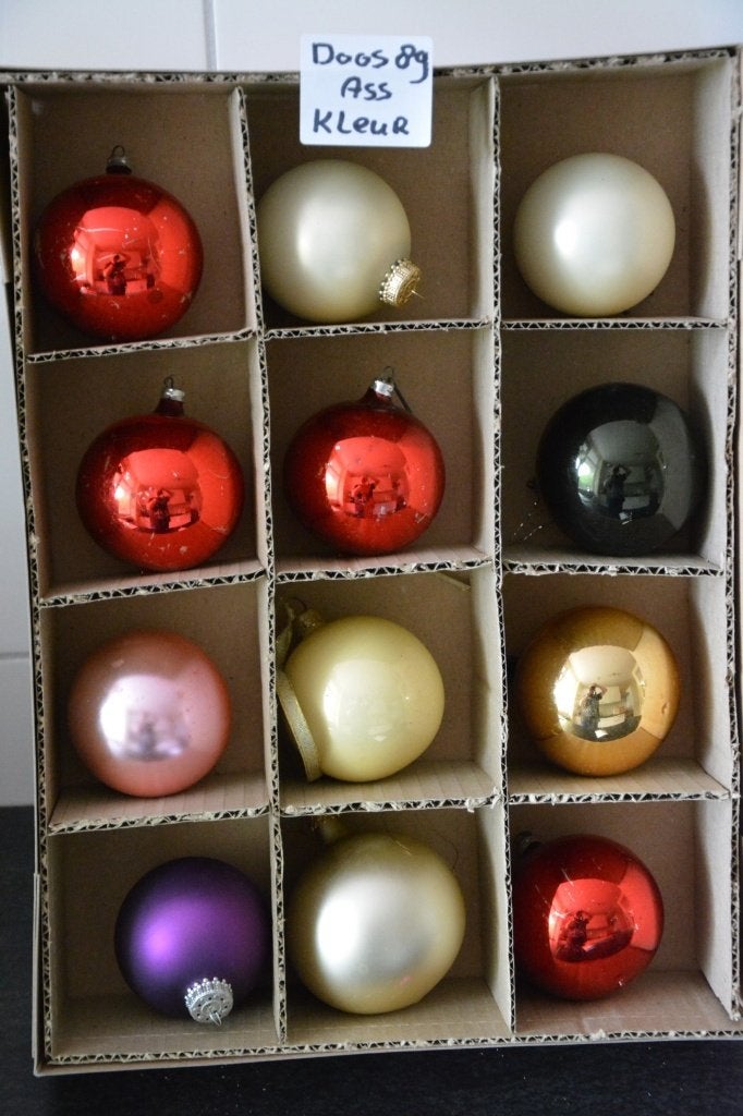 Kerstballen gekleurd Doos 89, Diversen, Ophalen of Verzenden, Zo goed als nieuw