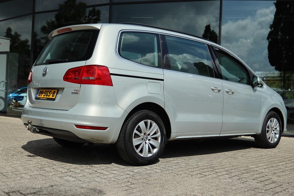 VOLKSWAGEN SHARAN 1.4 TSI COMFORTLINE | NAVI | TREKHAAK | BL, Auto's, Volkswagen, Voorwielaandrijving, Euro 5, Stof, Zwart