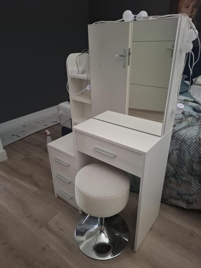 Make up tafel incl kruk, Ophalen, Overige materialen, Gebruikt, 50 tot 100 cm