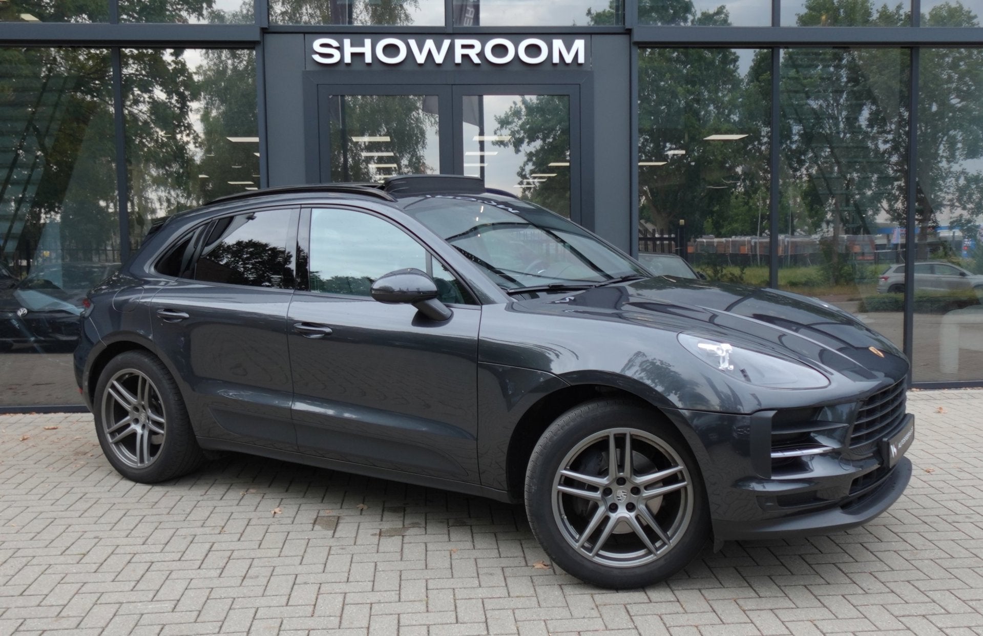 Porsche Macan Porsche Macan 2.0 PANO SPORT CHRONO VOL, Auto's, Dealer onderhouden, Gebruikt, Zwart, 4 cilinders