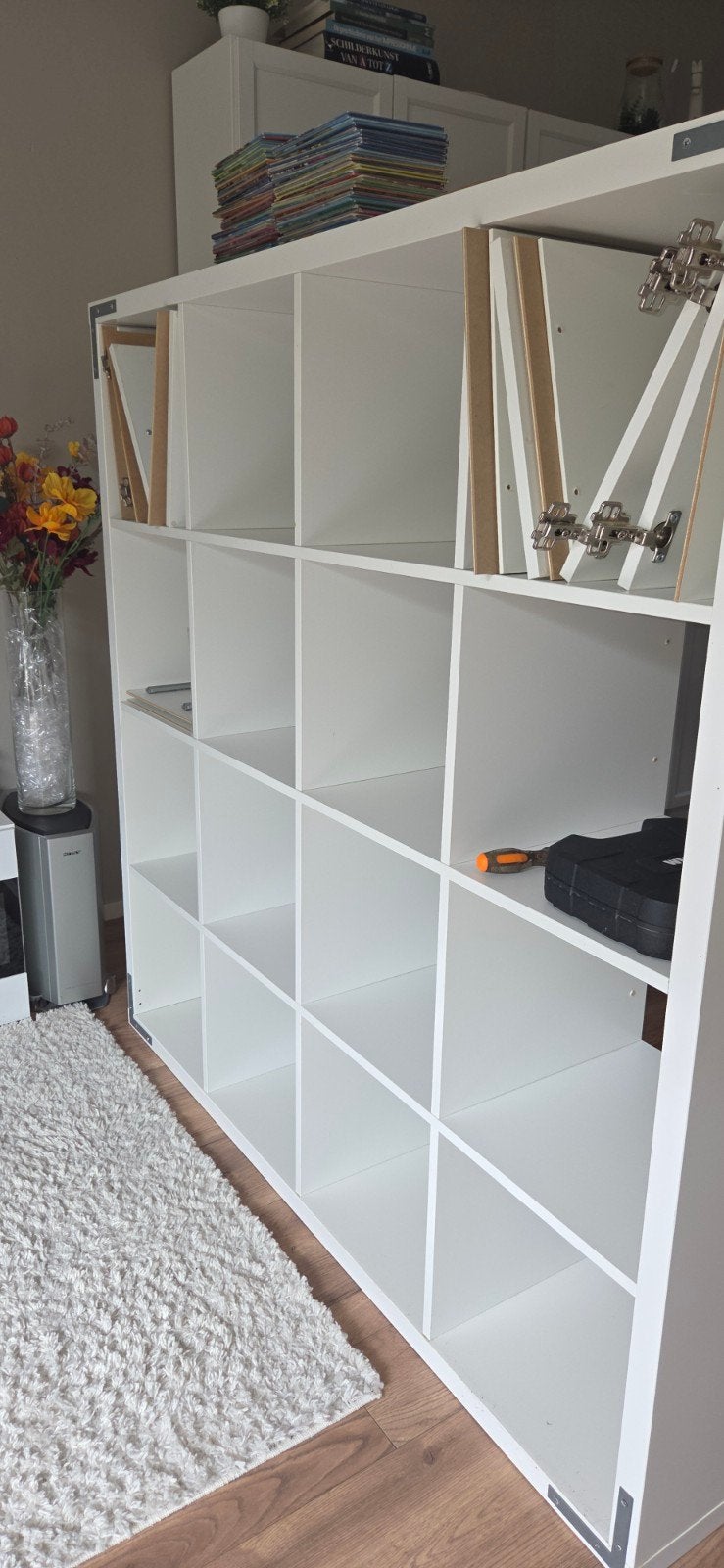 Witte vakkenkast kalax met 16 vakken, Huis en Inrichting, Kasten | Boekenkasten, Ophalen, Met plank(en), Kunststof, Gebruikt