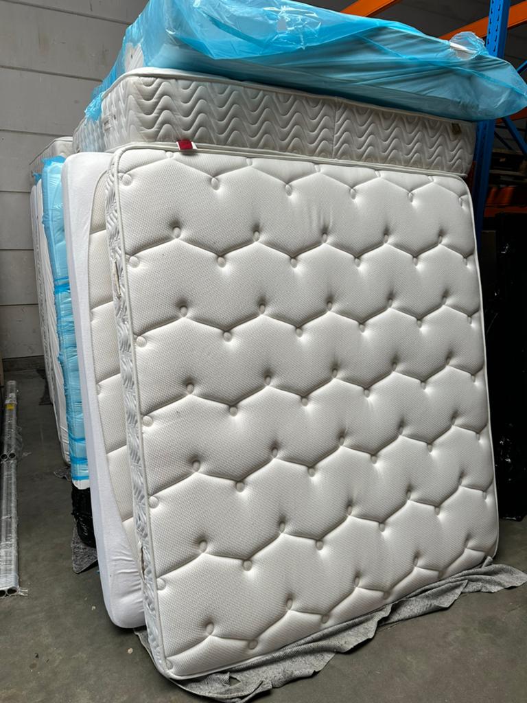 20 x Matras 180x200x25 Serta, Ophalen, Tweepersoons, Zo goed als nieuw, Matras