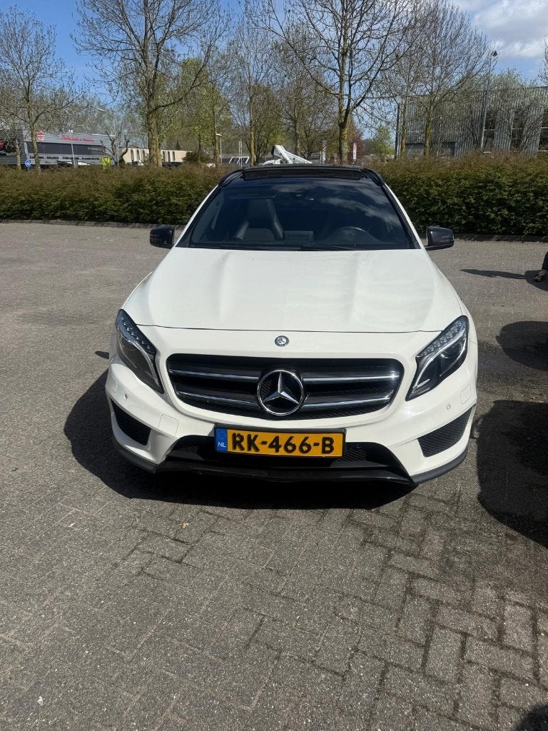 Mercedes-Benz GLA 200 156pk 7G-DCT 2017 Wit, Auto's, 715 kg, Wit, 1595 cc, Particulier