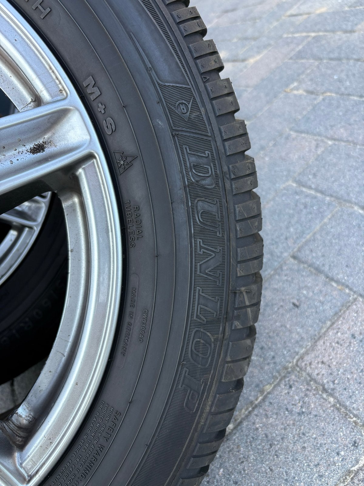 Opel astra Dunlop SP winterbanden 205 60R16. 5x105, Auto-onderdelen, Banden en Velgen, Ophalen, Gebruikt, 16 inch, Banden en Velgen