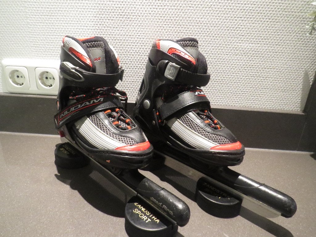 Nijdam Verstelbare noren schaatsen maat 34-37, Ophalen, Gebruikt, Combinoren, Nijdam