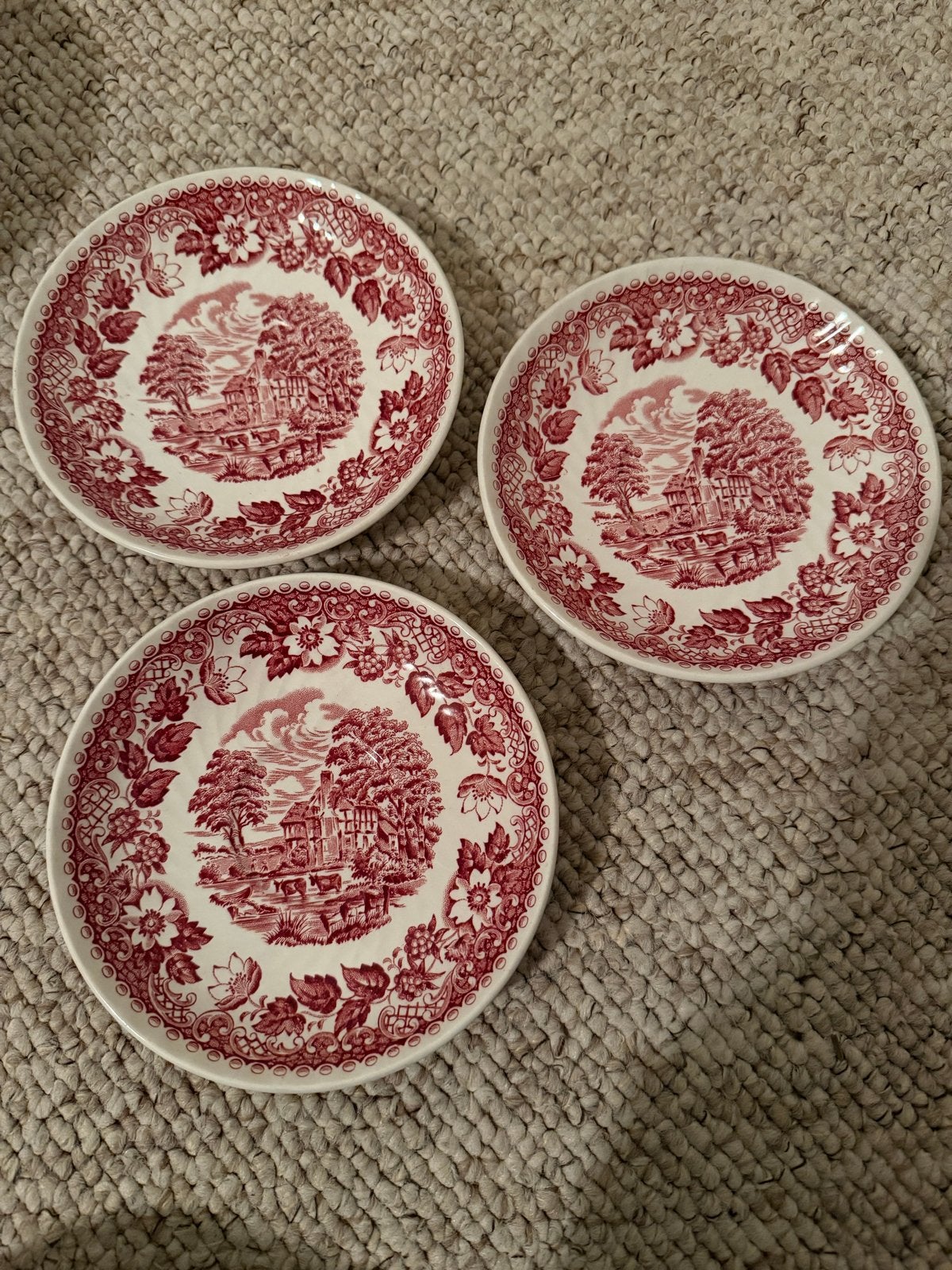Set van 3 Barratts Elizabethaanse schotels, rood-wit, Antiek en Kunst, Ophalen