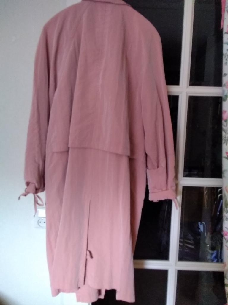 Een rose zomerjas.Merk Basler.Als nieuw, Kleding | Dames, Jassen | Zomer, Ophalen of Verzenden, Zo goed als nieuw, Maat 42/44 (L)