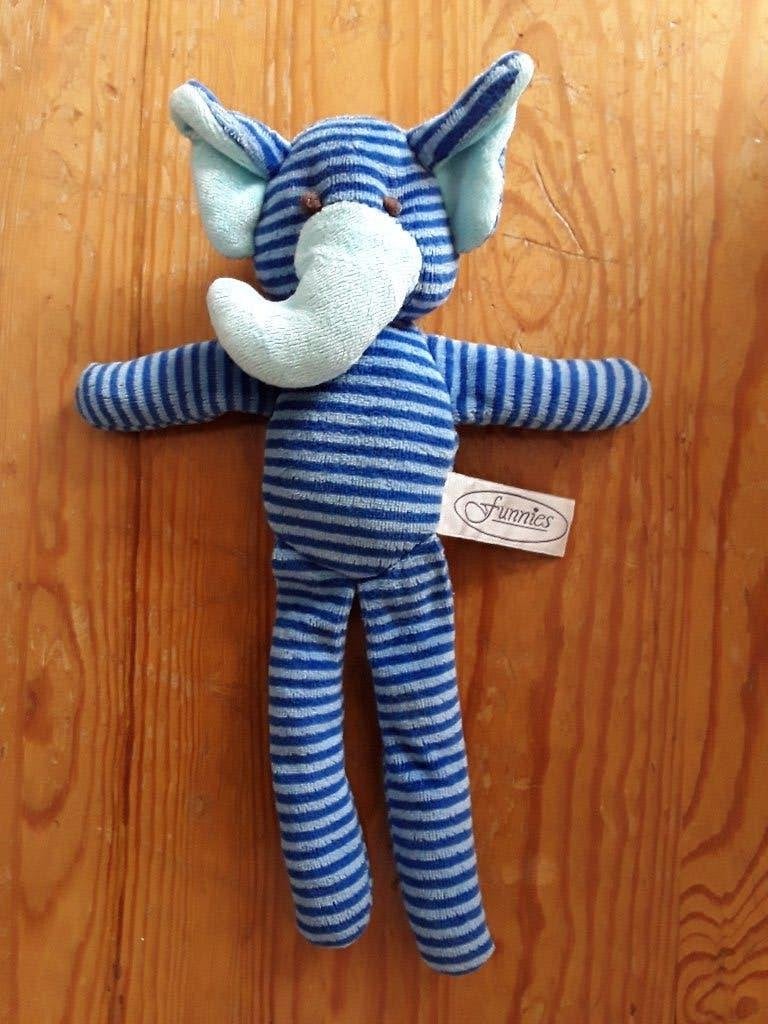 Blauw gestreepte knuffel met belletje Funnies, Overige typen, Blauw, Ophalen of Verzenden, Zo goed als nieuw