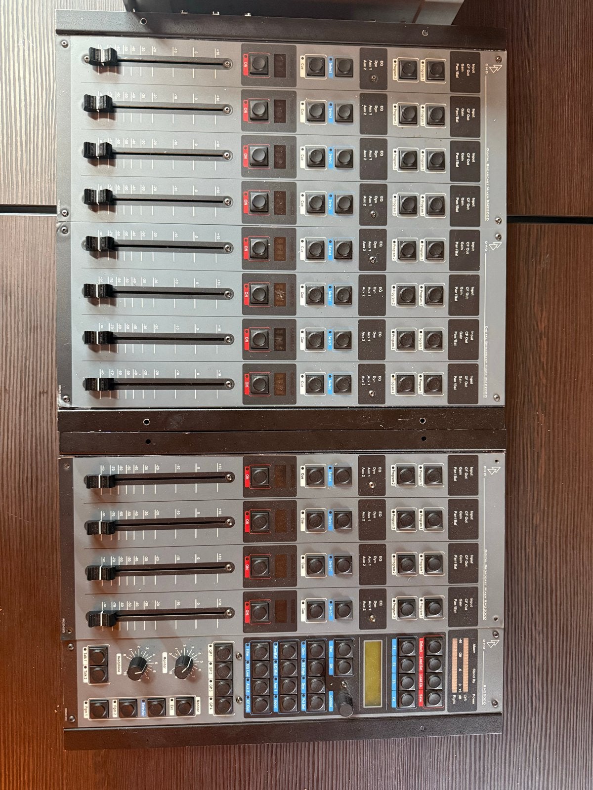 DHD RM2200 Digital Mengpaneel Studio Audio Mixer, Muziek en Instrumenten, Mengpanelen, Ophalen, Gebruikt, 20 kanalen of meer, Microfooningang