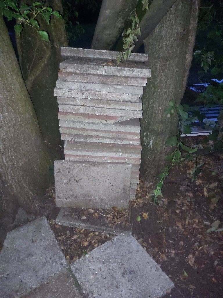 40x60 tegels gratis af te halen ong 42 stuks, Tuin en Terras, Tegels en Klinkers, Ophalen, Gebruikt, Beton, Terrastegels