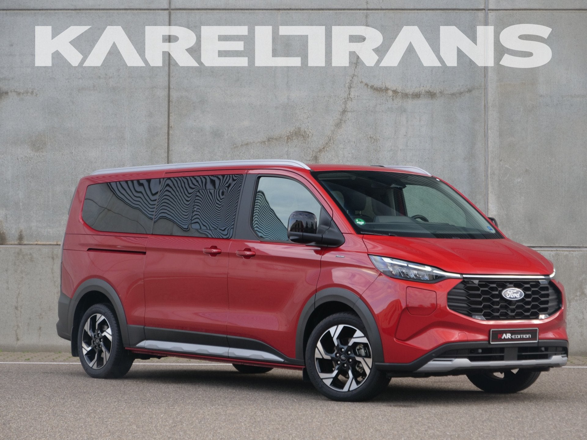 Ford Transit Custom Tourneo 2.5 PHEV L2H1 Titanium | 8-perso, Auto's, Dealer onderhouden, 1850 kg, Bedrijf, 9 stoelen