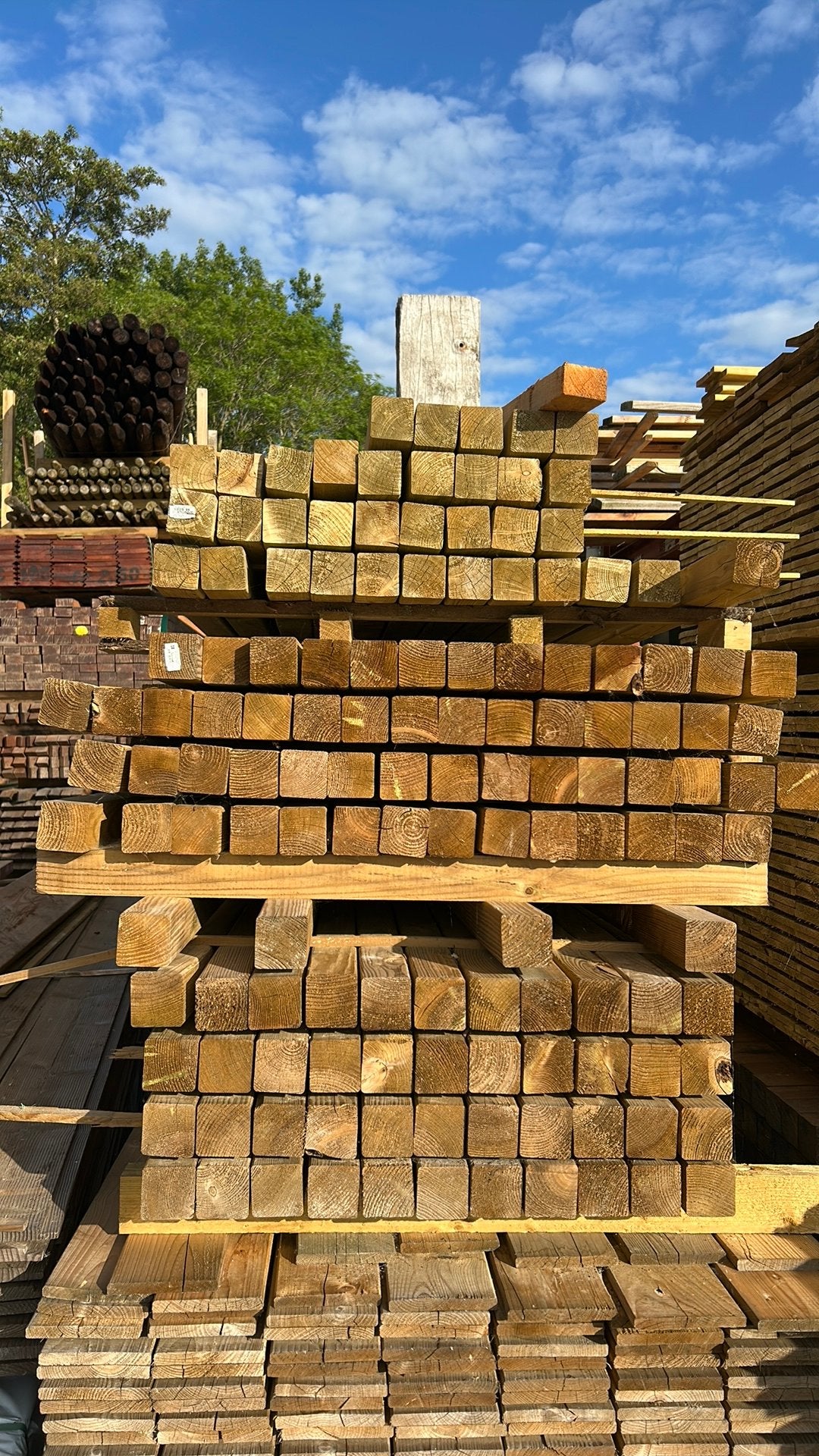 Partij Grenen geimpregneerd 68x68 mm paal geschaafd, Ophalen of Verzenden, Zo goed als nieuw, 250 cm of meer, Palen