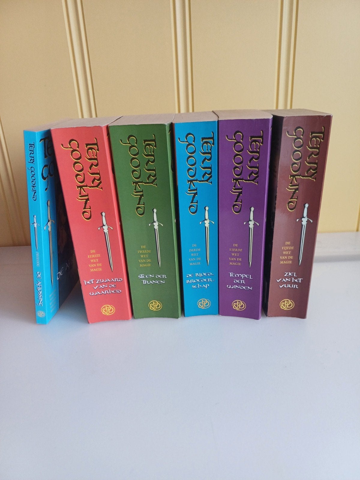 De wetten van de magie 1 tm 5, Boeken, Fantasy, Ophalen of Verzenden, Gelezen, Terry Goodkind