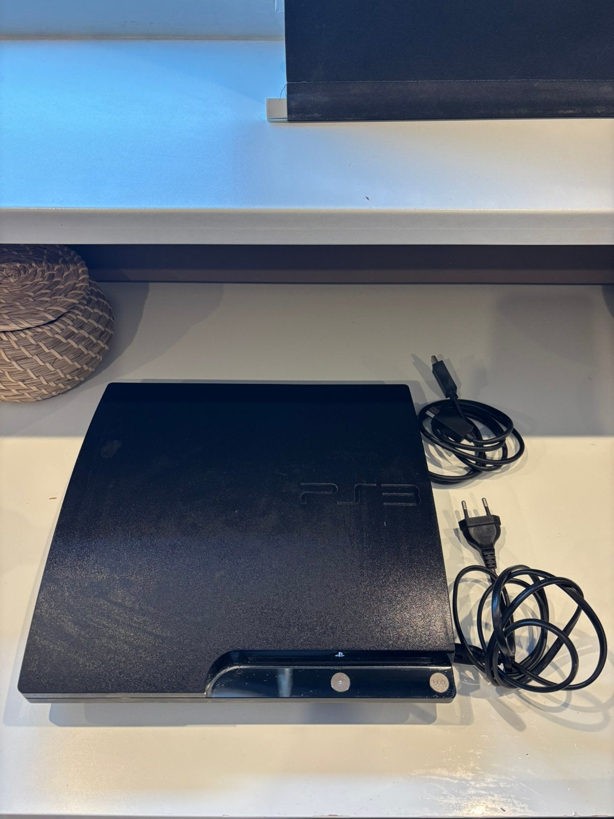 Playstation 3 Slim + Controllers + Singstar en Games, Spelcomputers en Games, Ophalen, Met games, Met 2 controllers, Zo goed als nieuw