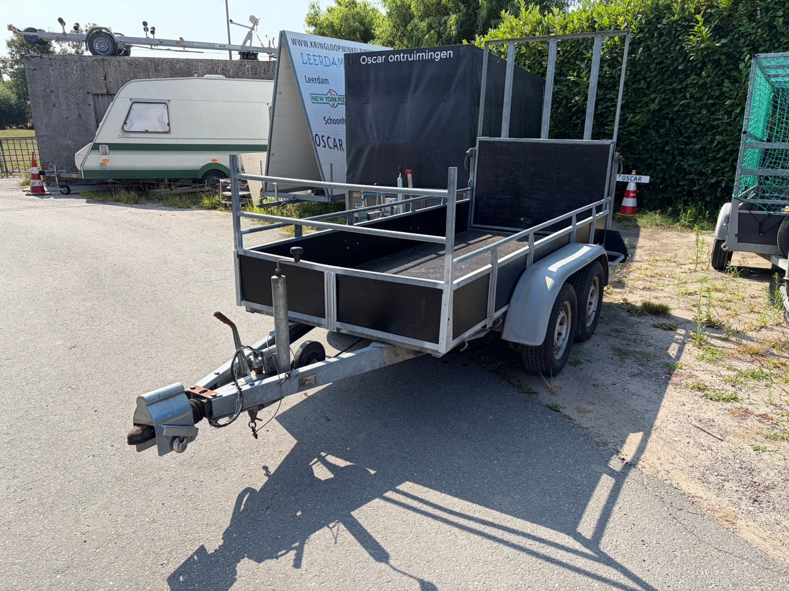 Zeer nette Saris aanhanger/machinetransporter, Ophalen, Zo goed als nieuw