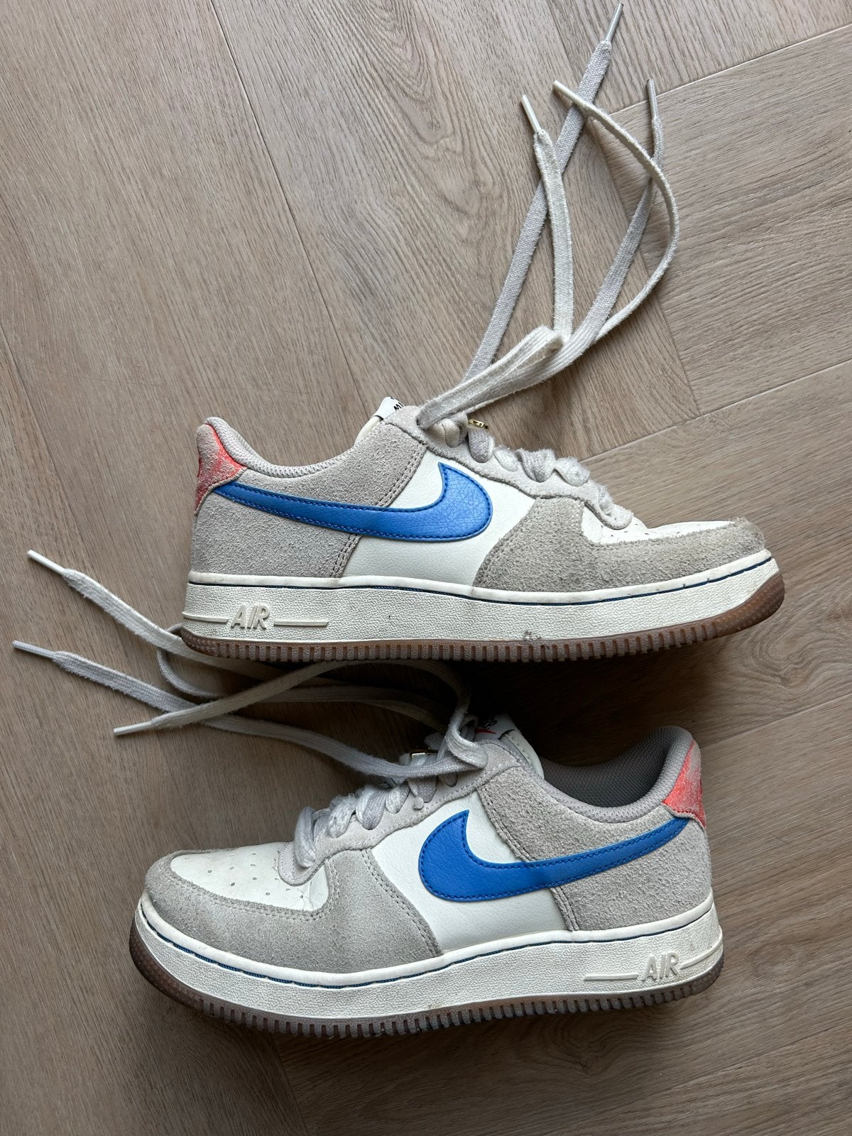Nike Air Force 1 '07 SE 'First Use Sail Royal' - Maat 38, Wit, Ophalen of Verzenden, Sneakers of Gympen, Gedragen