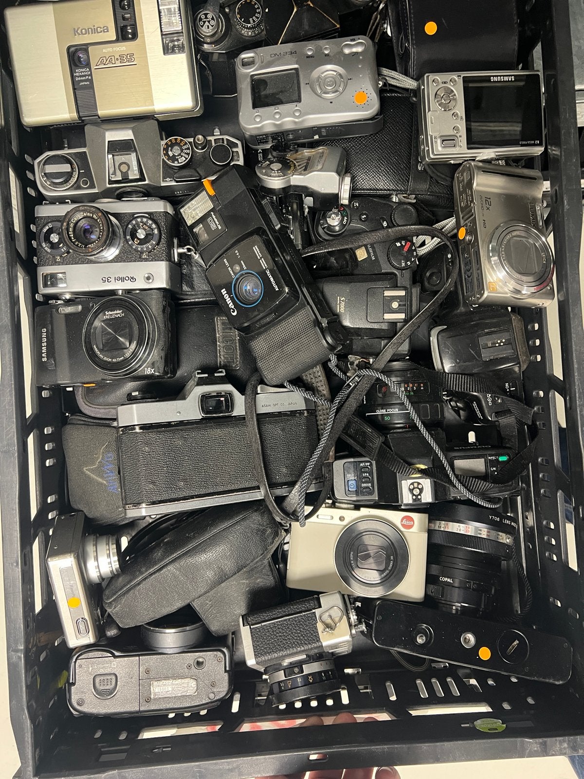 Restpartij camera apparatuur - 60 dozen beschikbaar!, Ophalen, Gebruikt, Compact, Overige Merken