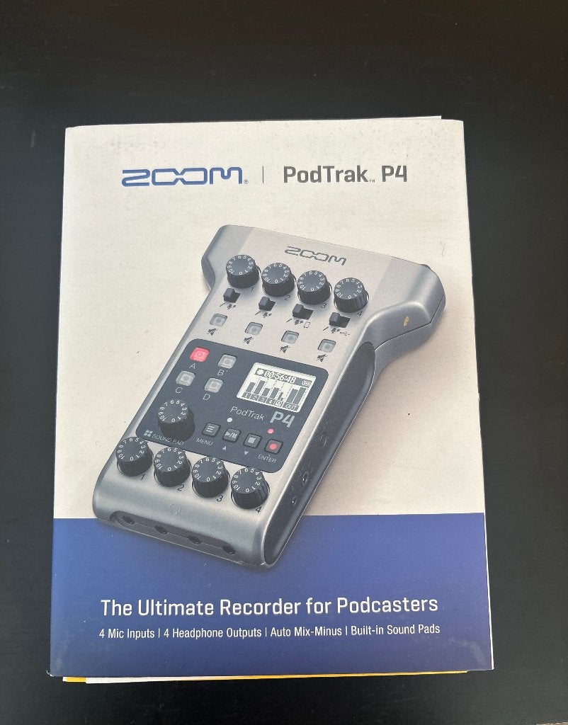 Zoom PodTrak P4 podcast recorder, Muziek en Instrumenten, Microfoons, Zo goed als nieuw, Overige typen, Ophalen