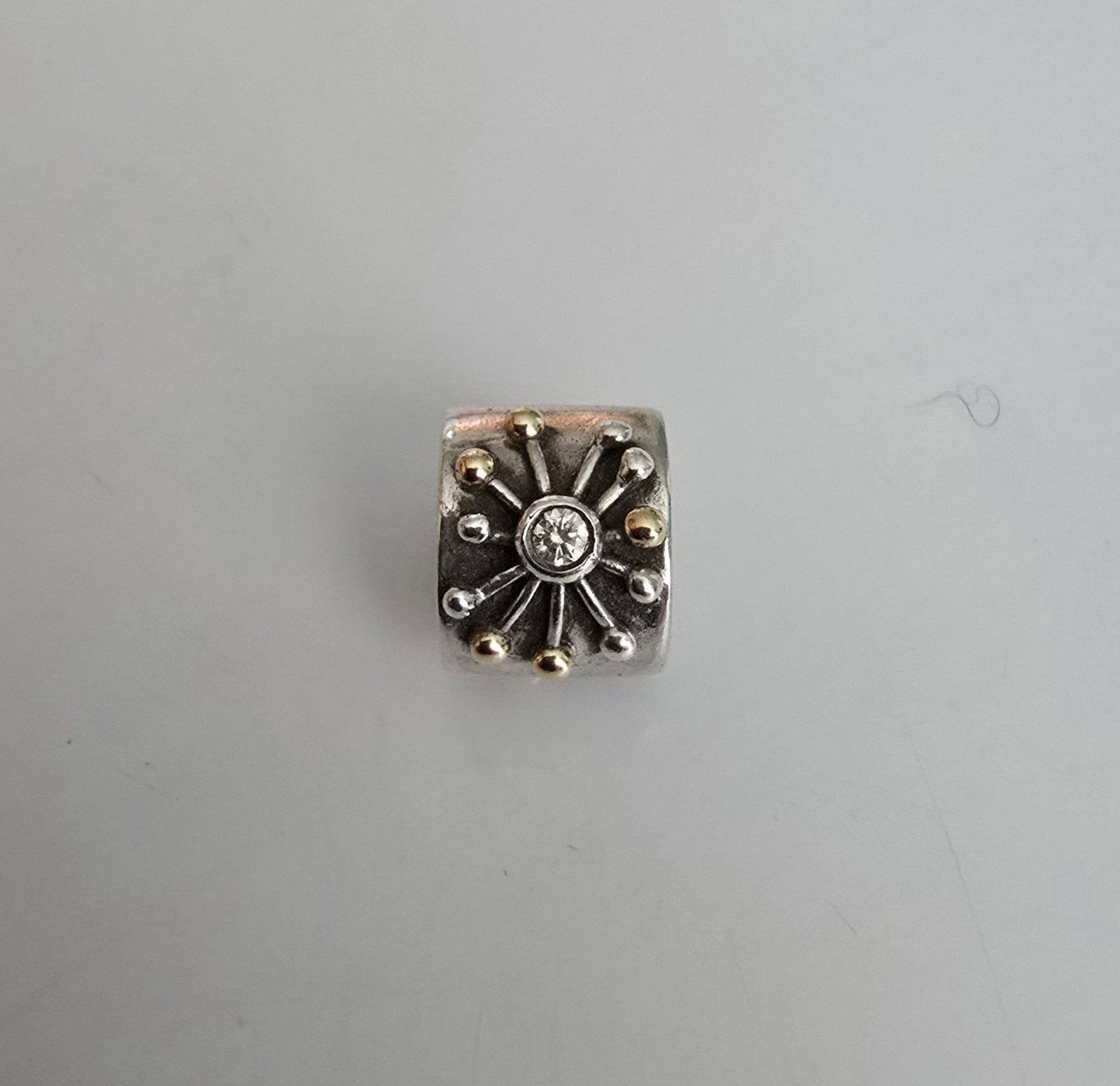 Prachtige originele zilveren Pandora bedel met goud, Ophalen of Verzenden, Zo goed als nieuw, Zilver, Pandora
