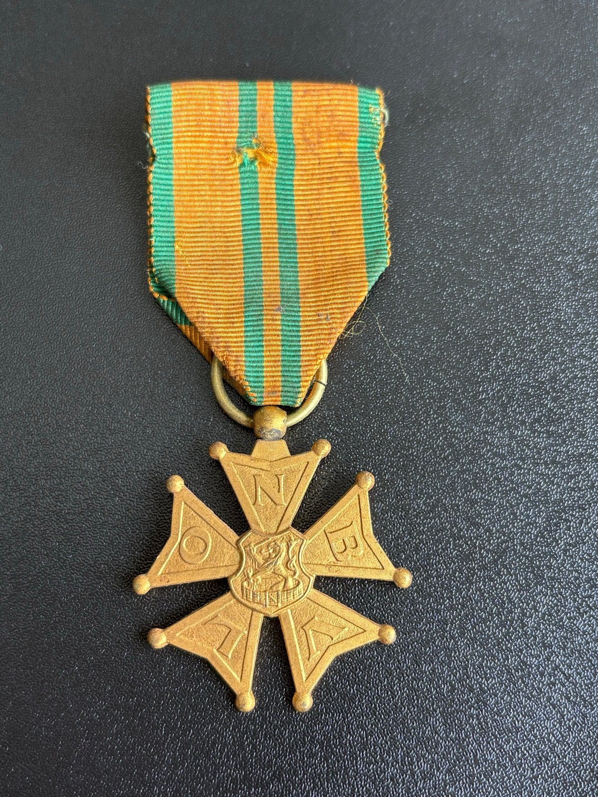 Antieke Vierdaagse Medaille Nijmegen met lint, Ophalen of Verzenden, Gebruikt