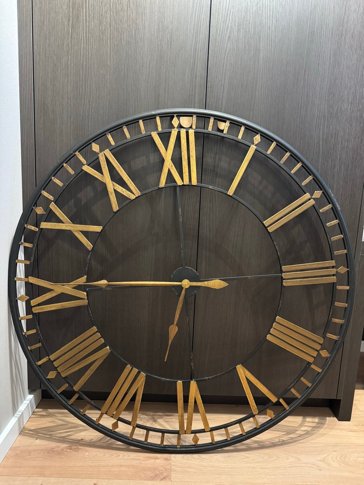 Grote Wandklok 120 cm - Zwart/Goud, Ophalen, Analoog, Wandklok, Gebruikt