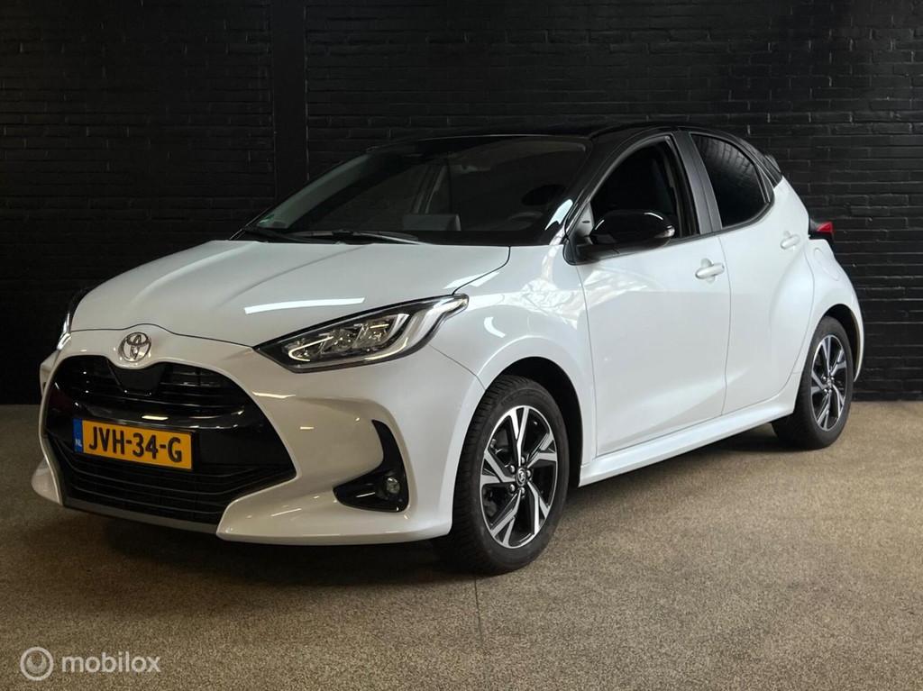 Toyota Yaris 1.5 Hybrid 115 Dynamic KEYLESS TWO TONE CAMERA, Auto's, Gebruikt, Wit, 1490 cc, Bedrijf