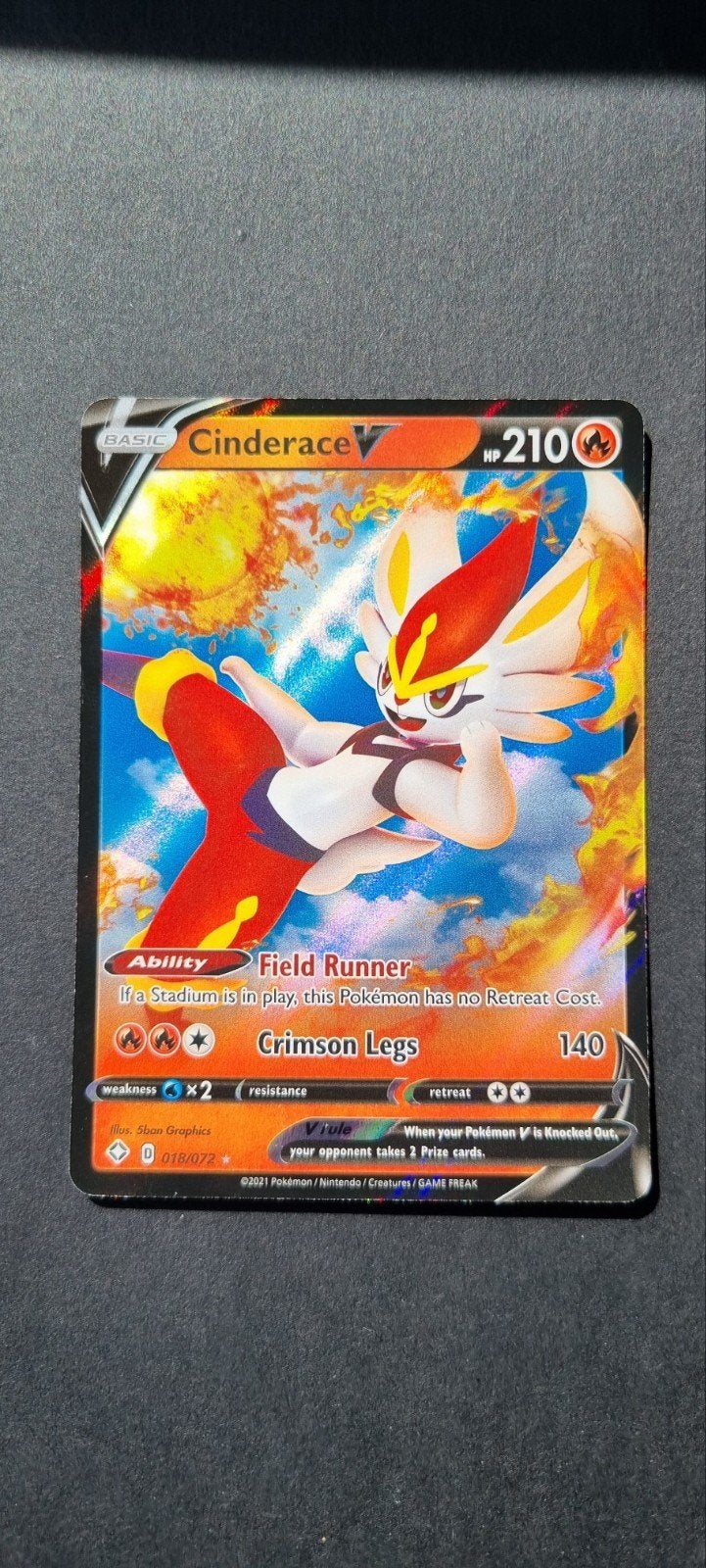 Cinderace V SHF 018/072 Excellent, Hobby en Vrije tijd, Verzamelkaartspellen | Pokémon, Ophalen of Verzenden, Gebruikt, Losse kaart