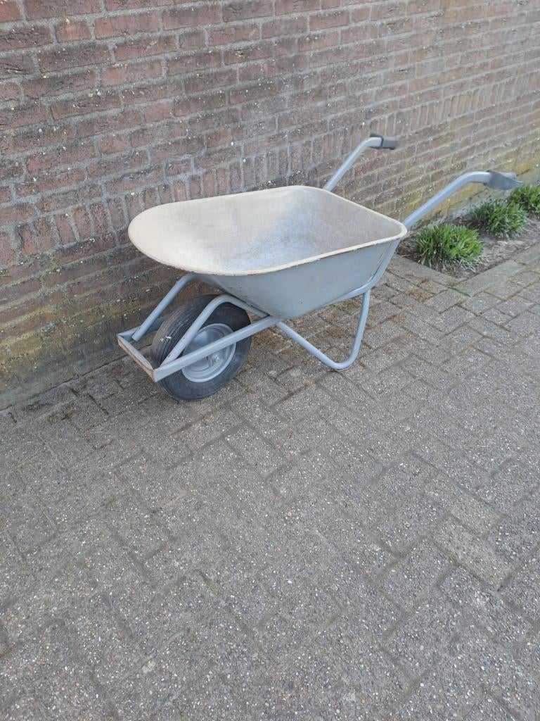 Kruiwagen/Matador/groene bakkr/tuinkruiwagen, Ophalen
