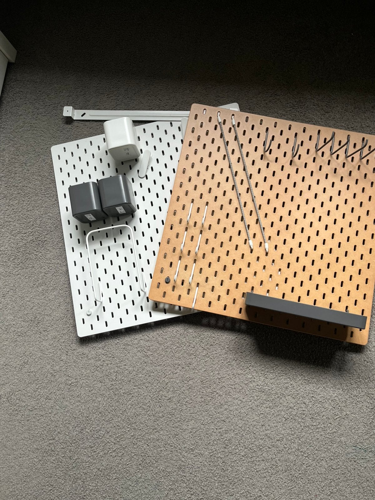 Pegboard set – wit/houtkleur met haken en accessoires, Ophalen of Verzenden, Gebruikt, Overige typen