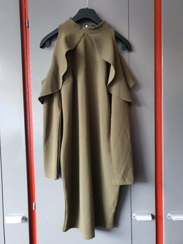 In Vogue Paris khaki jurk L cut out schouders, Ophalen of Verzenden, Zo goed als nieuw, Maat 38/40 (M), Groen