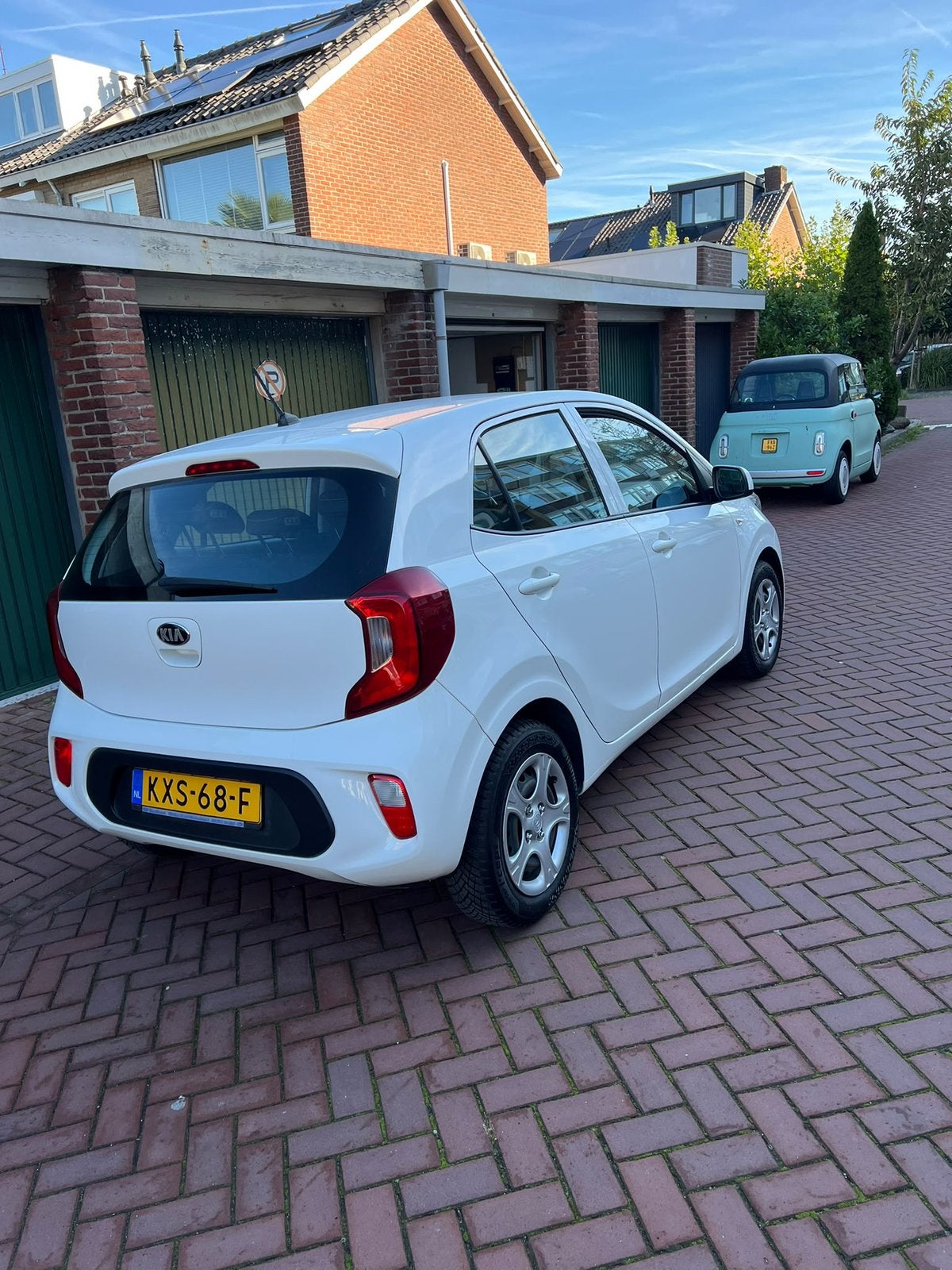 Foto 6 van Kia Picanto 1.0 MPi 67pk 5-zits 2019 Wit