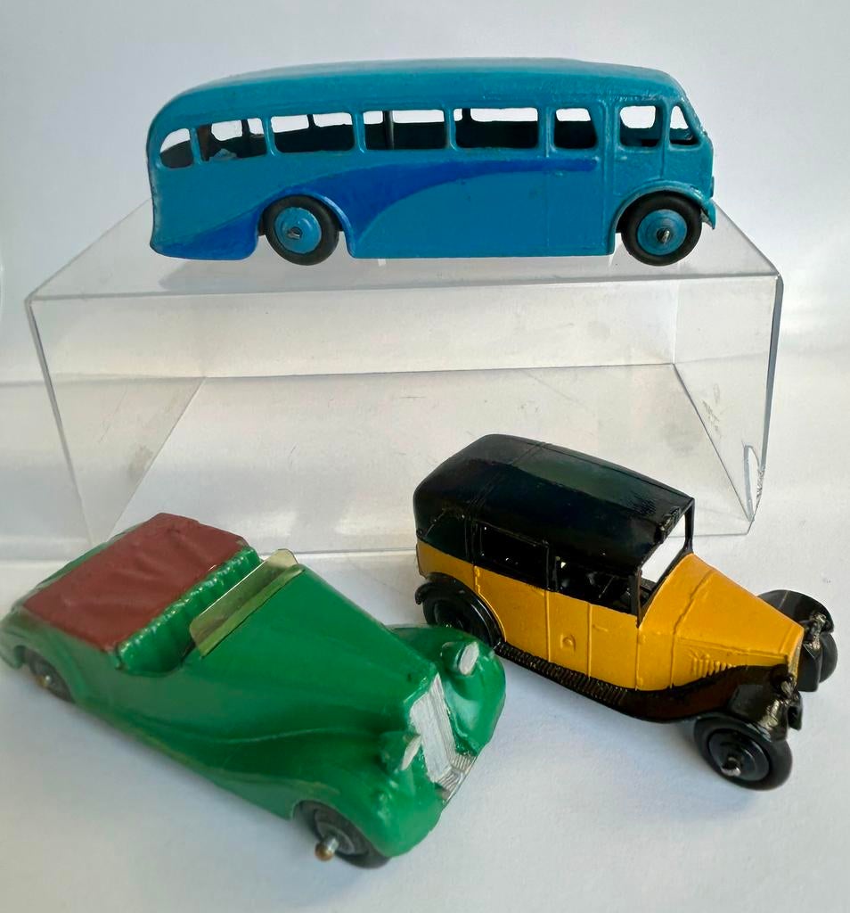 3 zeer oude en originele dinky-Toys, Hobby en Vrije tijd, Ophalen of Verzenden, Zo goed als nieuw