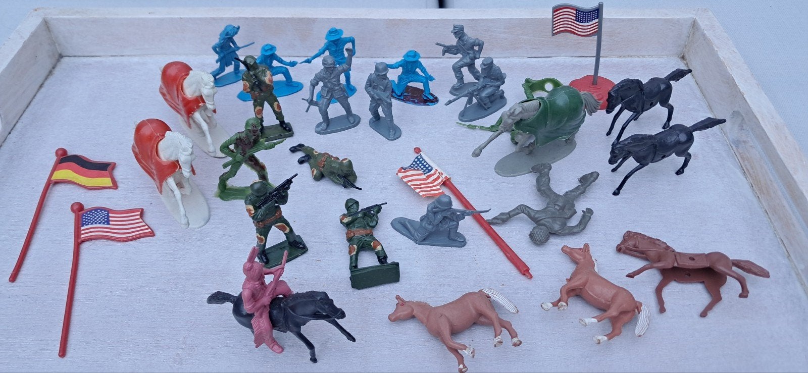Vintage Speelgoed Soldaten en Paarden Set, Ophalen of Verzenden, Gebruikt