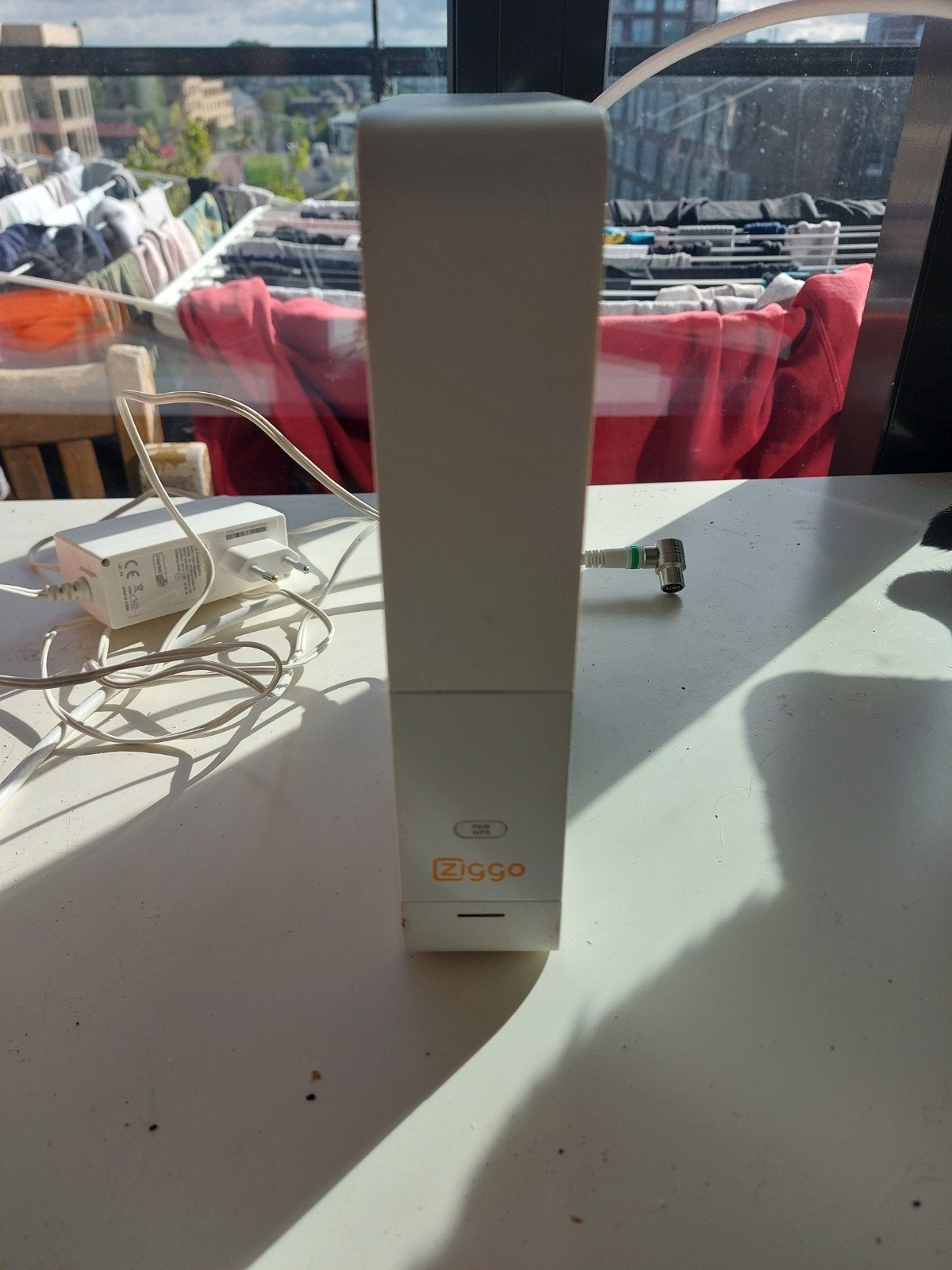 Ziggo Connectbox Router met modem, Computers en Software, Routers en Modems, Ophalen, Gebruikt, Router met modem, Ziggo