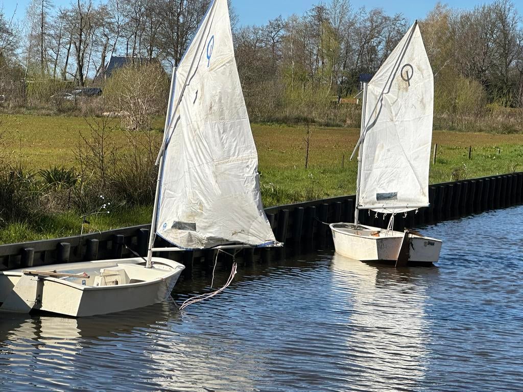 2 Optimisten: Ideaal voor beginnende zeilers!, Watersport en Boten, Ophalen, Geen motor, Gebruikt, Optimist