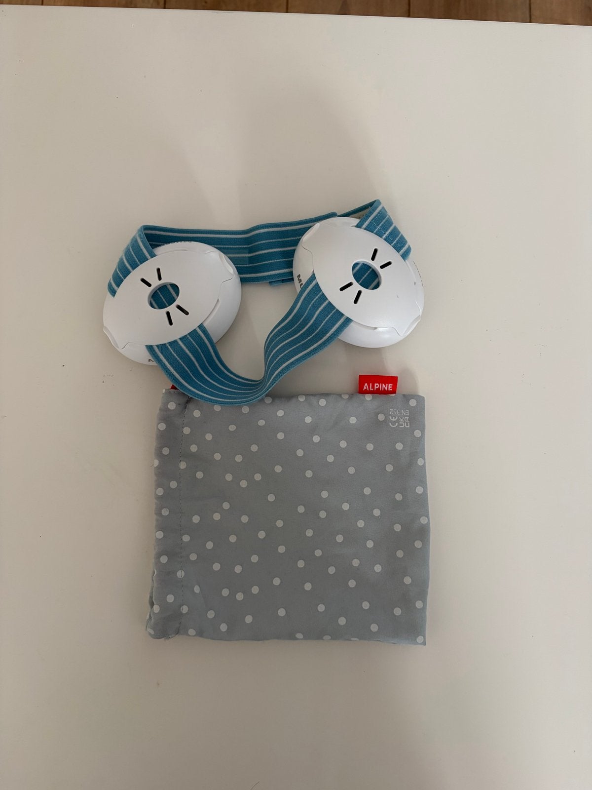 Alpine Muffy Baby gehoorbescherming met opbergzakje, Ophalen, Zo goed als nieuw